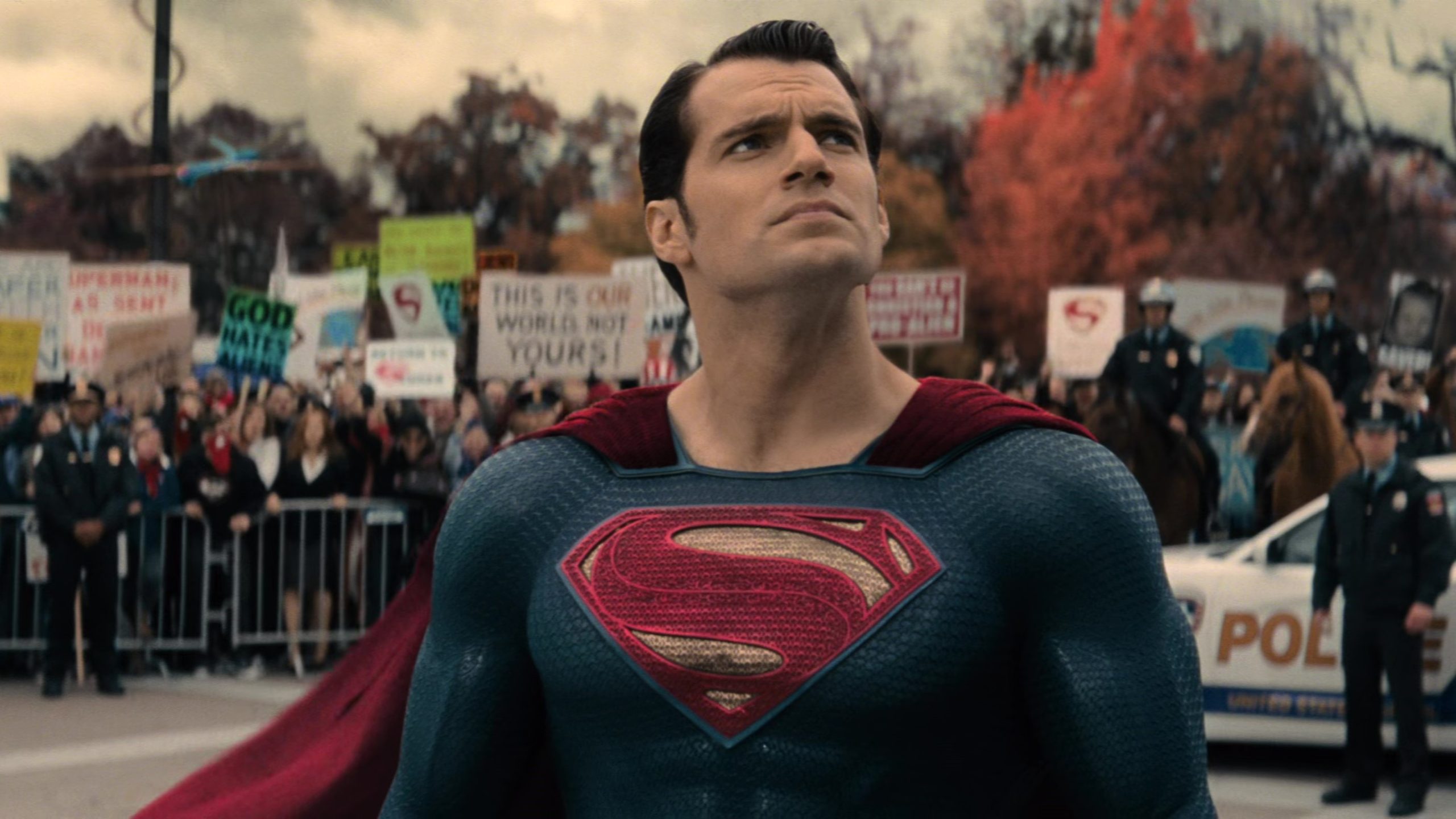 Batman V Superman: Dawn Of Justice (2016) Hindi + English – Full Movie Download & Watch FREE screenshot