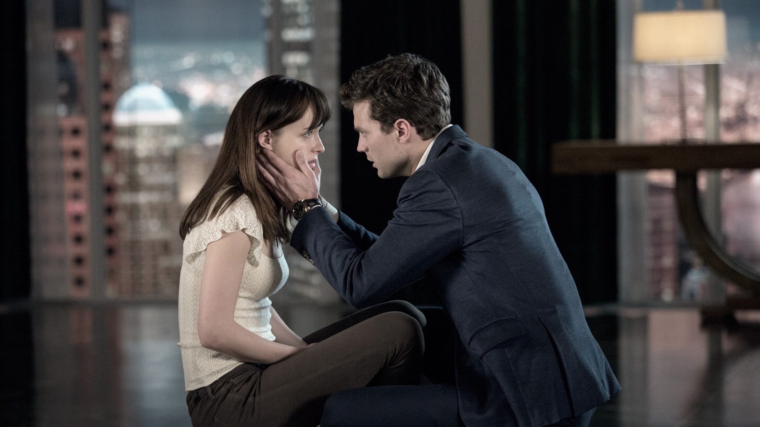 Fifty Shades of Grey (2015) Hindi/English – – Full Movie Download & Watch screenshot